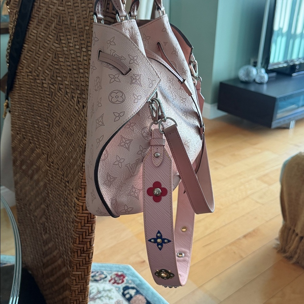 Louis Vuitton Pink Floral Embellished (authentic) - Picture 6 of 6